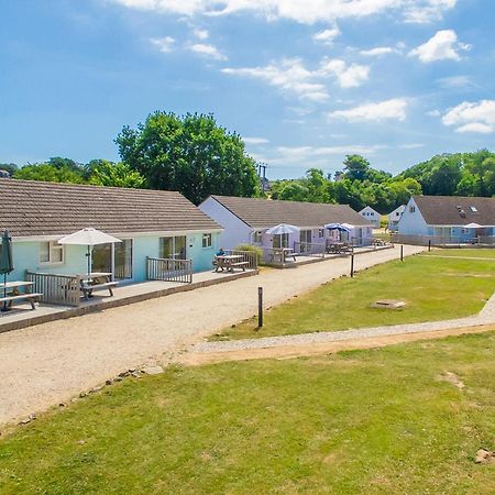 Salterns Village Seaview Bagian luar foto