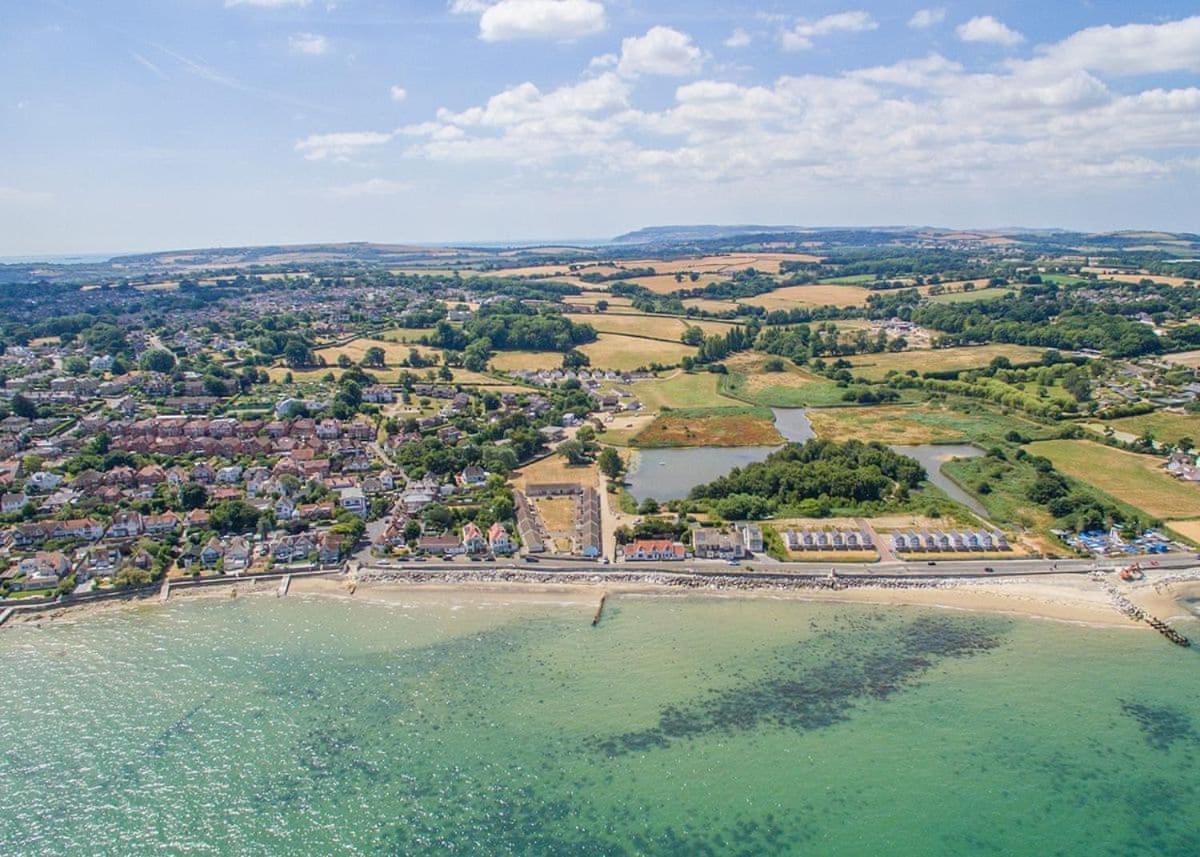 Salterns Village Seaview Bagian luar foto