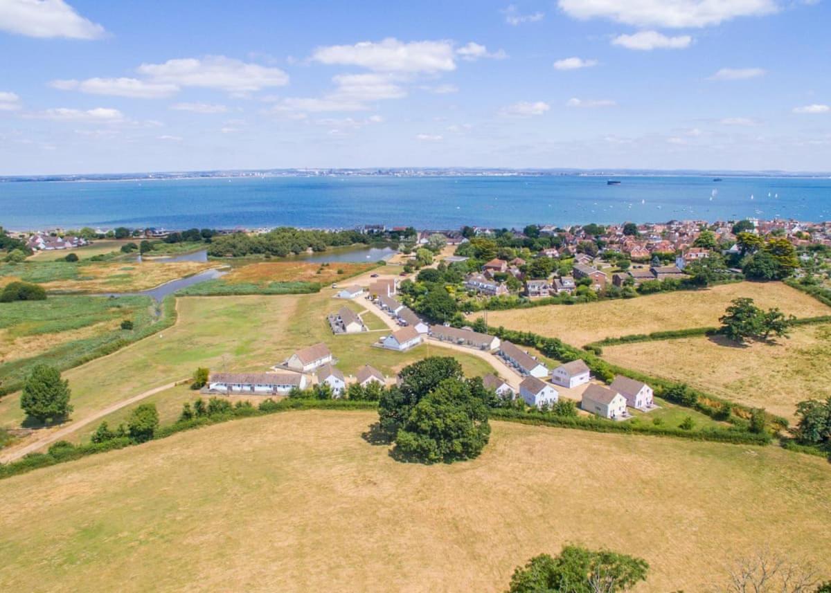 Salterns Village Seaview Bagian luar foto