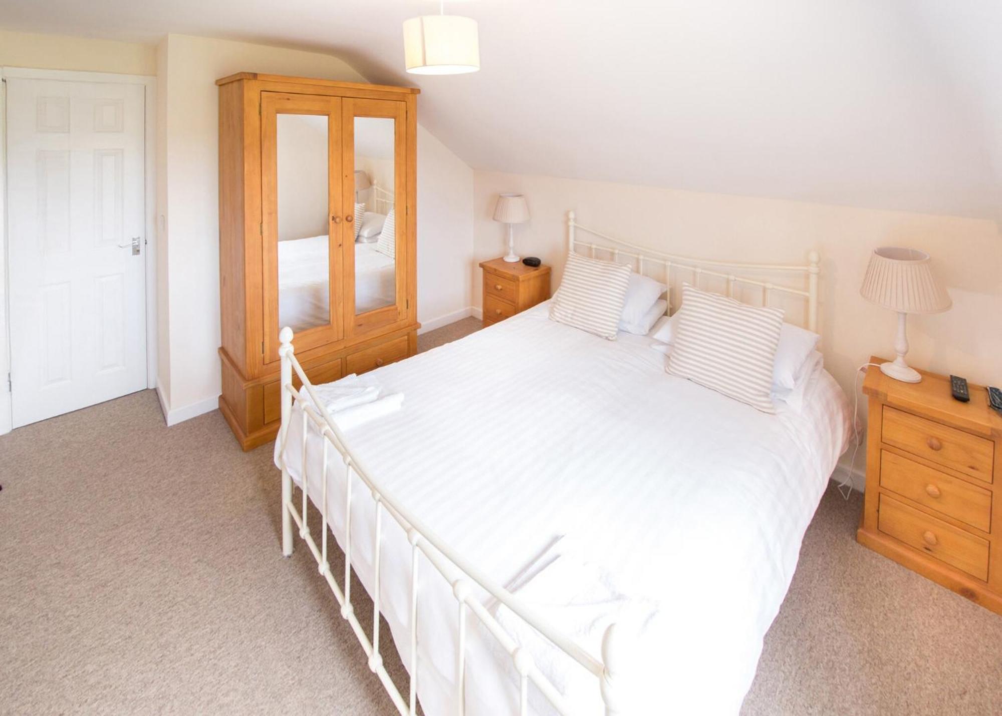 Salterns Village Seaview Ruang foto